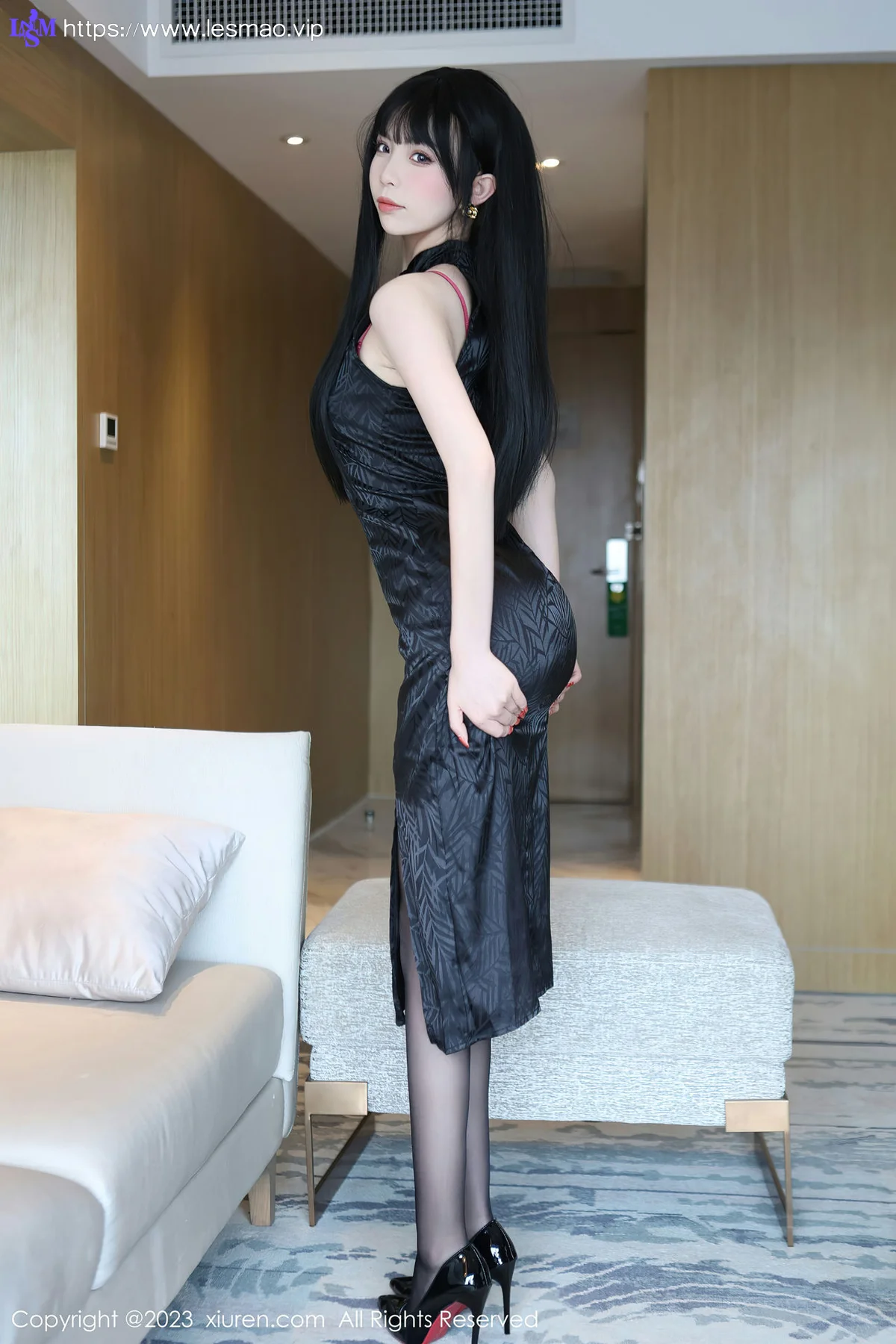 XiuRen 秀人 No.6666 江七七 深色旗袍服饰首套写真3 - 8