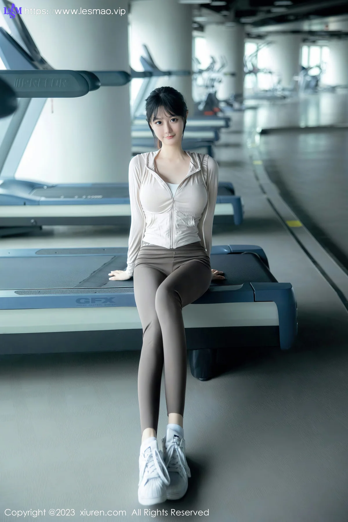 XiuRen 秀人 No.6683 幼幼 浅色运动服饰性感写真11 - 9