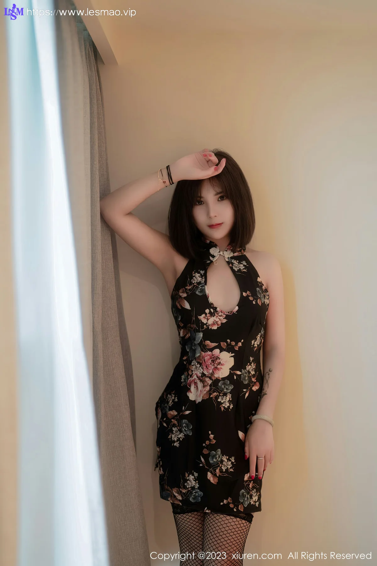 XiuRen 秀人 No.6692 徐甜心 网袜旗袍性感写真 - 6