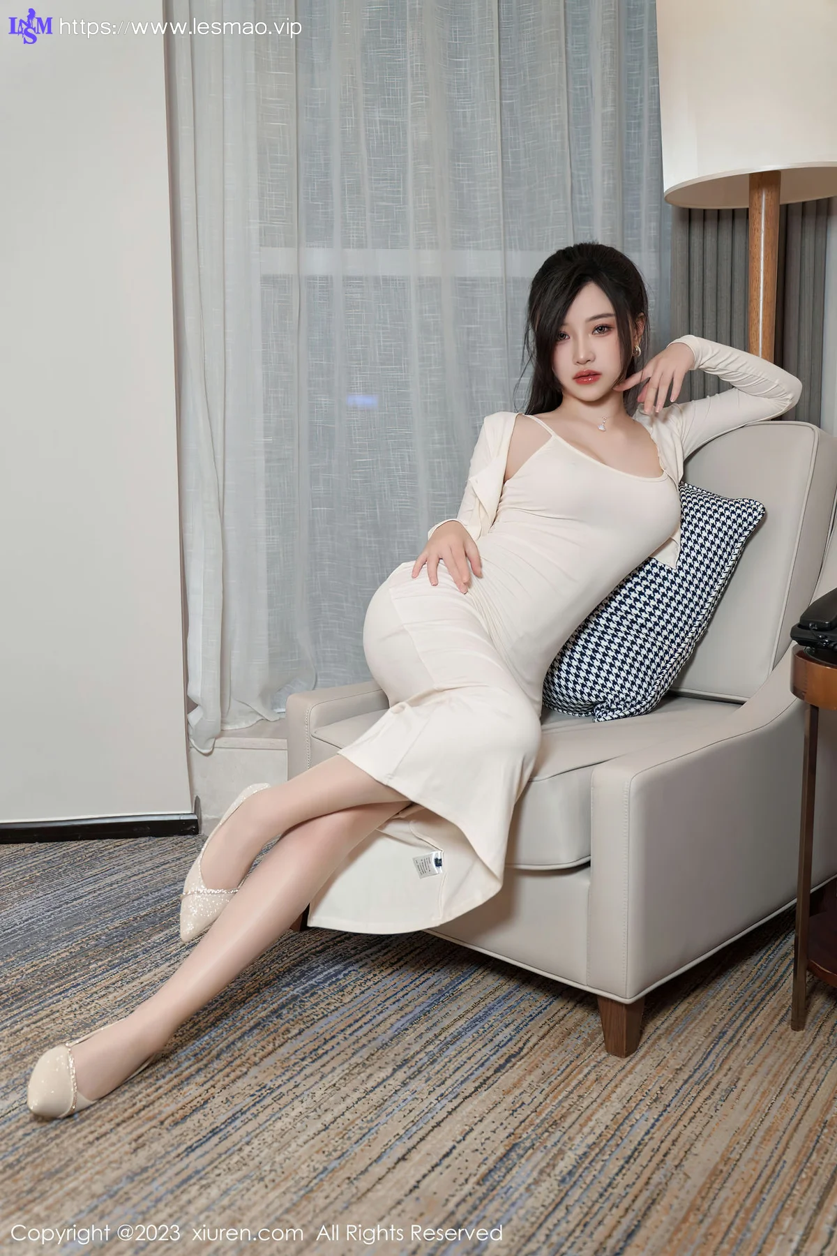 XiuRen 秀人 No.6761 妙可可Cheese 诱人原色丝袜性感写真2 - 9