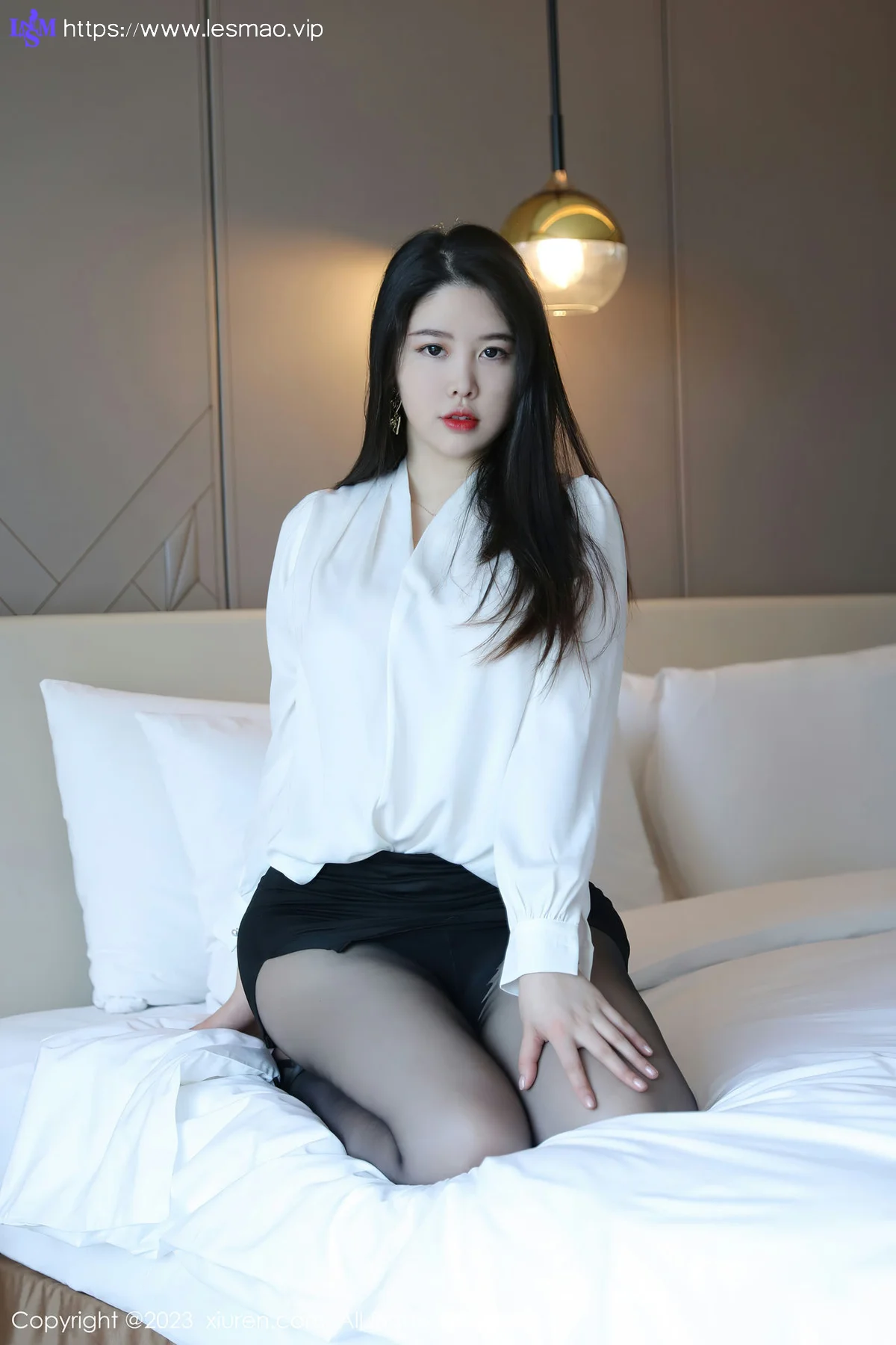 XiuRen 秀人 No.6782 樱桃小犊子 魅惑黑丝性感写真 - 2