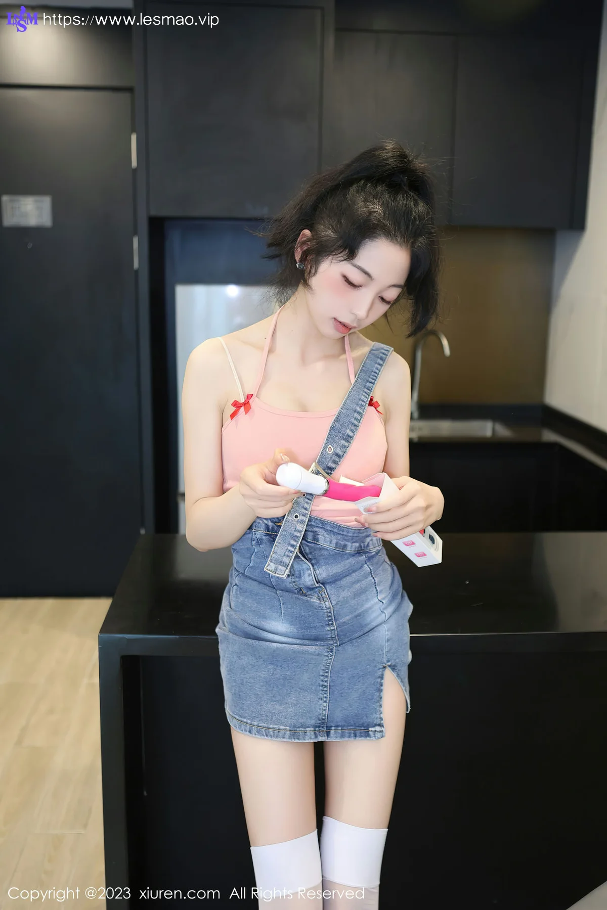 XiuRen 秀人 No.6816 茜茜Kimi 情趣护士服性感写真1 - 8