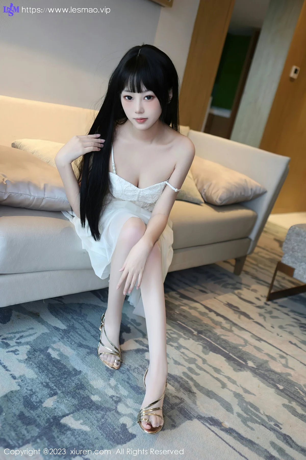 XiuRen 秀人 No.6828 早川京子 连衣长裙性感写真 - 9