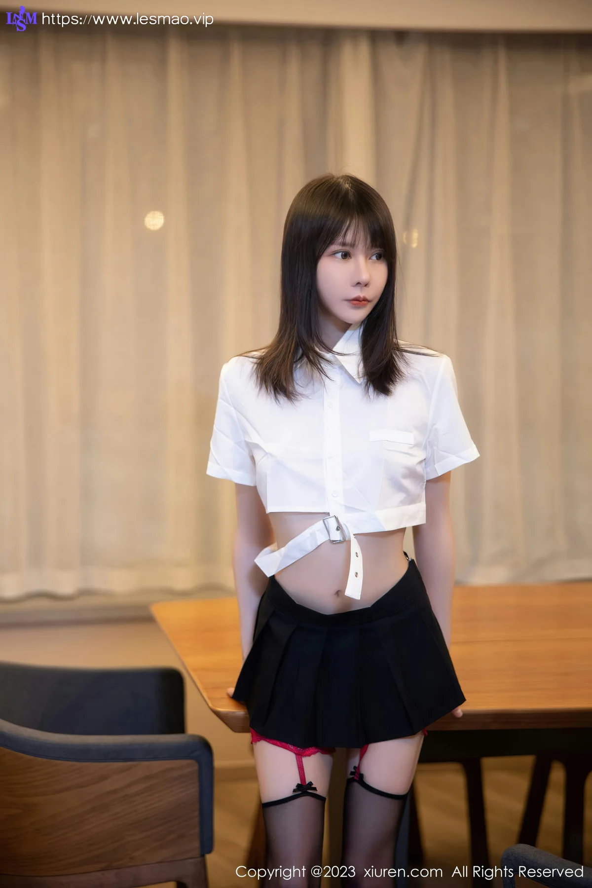 XiuRen 秀人 No.6862 甜佳佳 诱人短裙性感写真 - 8