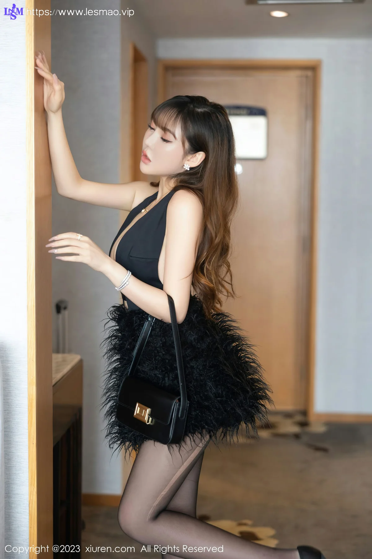XiuRen 秀人 No.6864 萌汉药baby 黑色礼裙性感写真22 - 1
