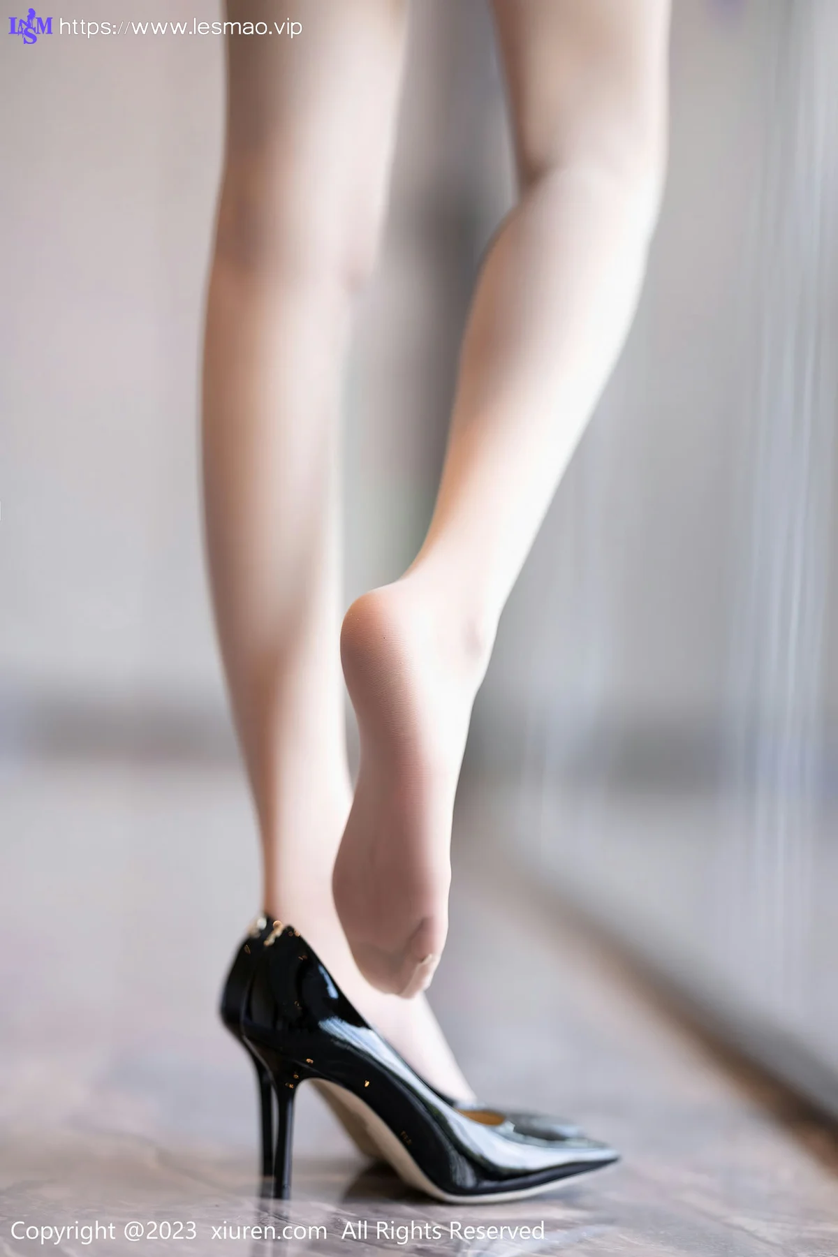XiuRen 秀人 No.6882 程程程- 白色OL性感写真1 - 7