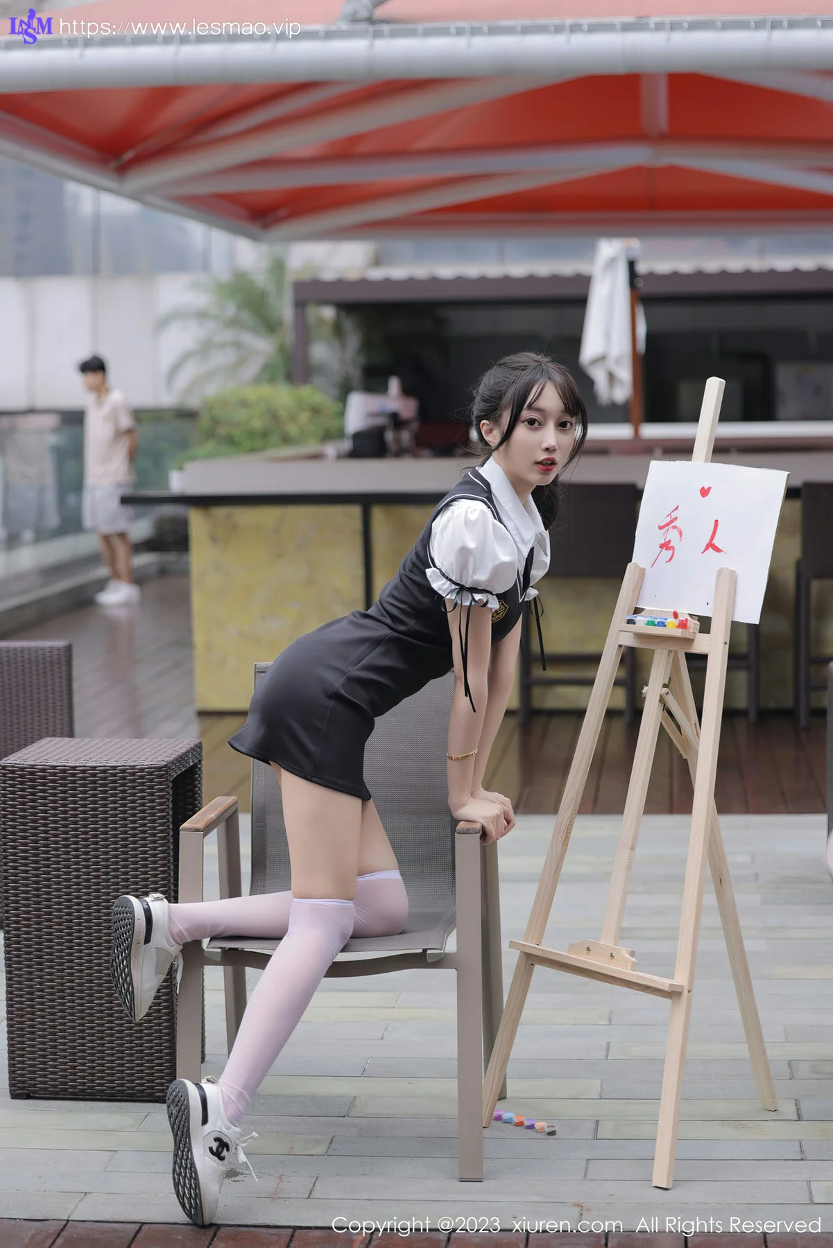 XiuRen 秀人 No.6889 玥儿玥er 黑色背带裙广州旅拍1 - 7