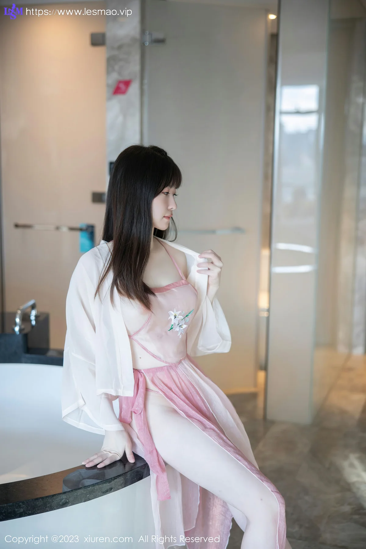 XiuRen 秀人 No.6926 林悠悠 首套写真粉色古装1 - 3