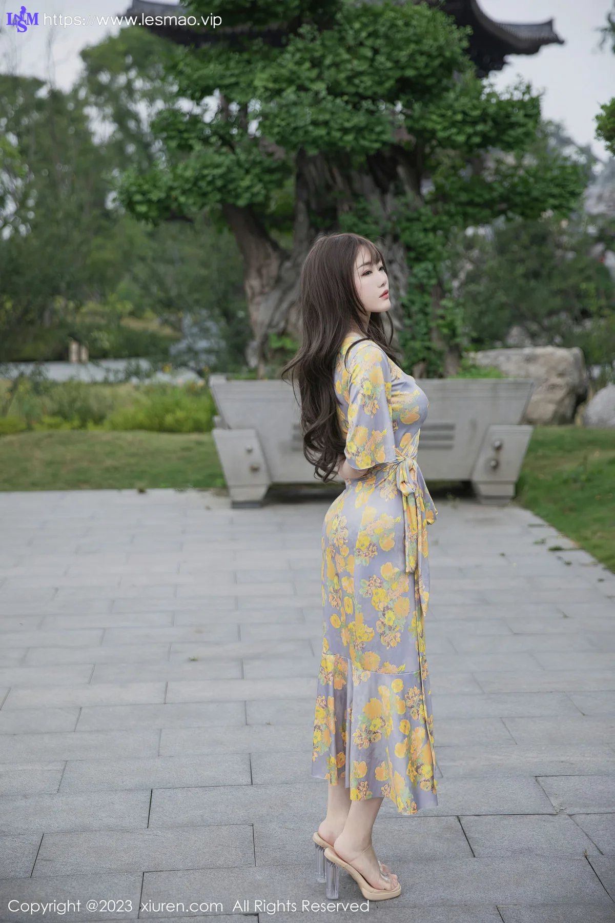 XiuRen 秀人 No.6949 严利娅Yuliya 黄灰色睡裙性感写真2 - 9
