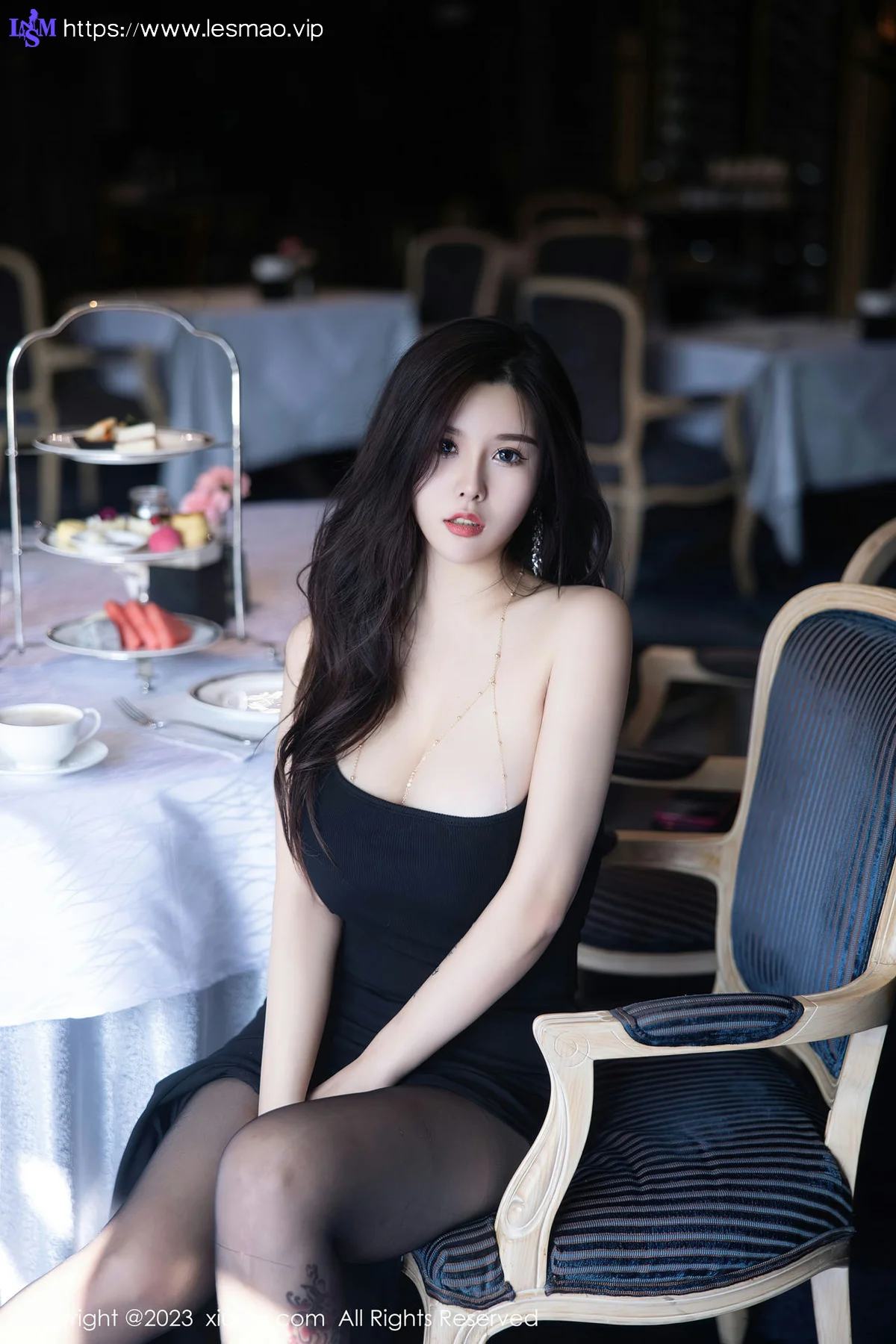 XiuRen 秀人 No.6973 周思乔Betty巨乳黑色露肩短裙性感私房2 - 6