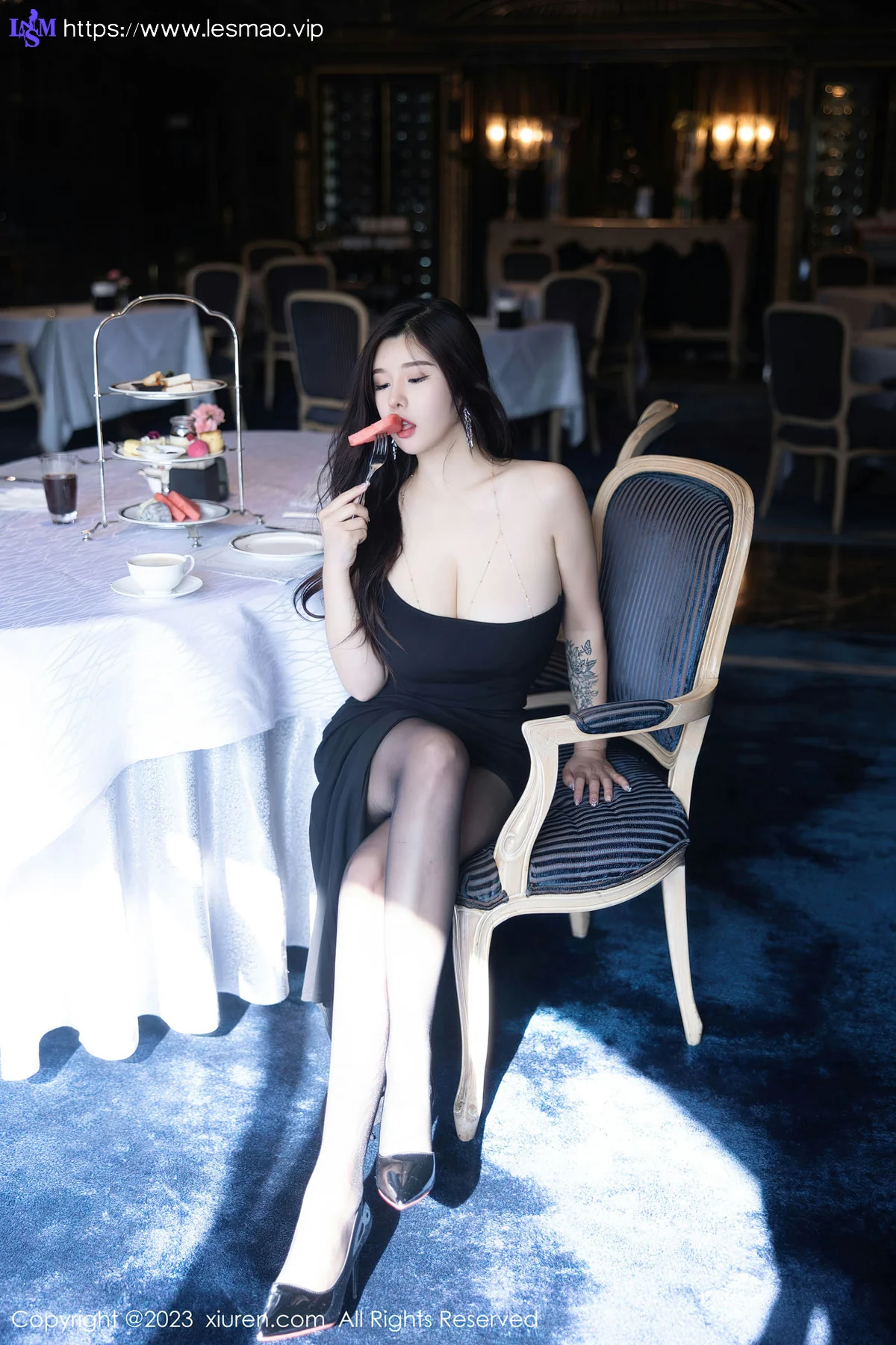 XiuRen 秀人 No.6973 周思乔Betty巨乳黑色露肩短裙性感私房2 - 8