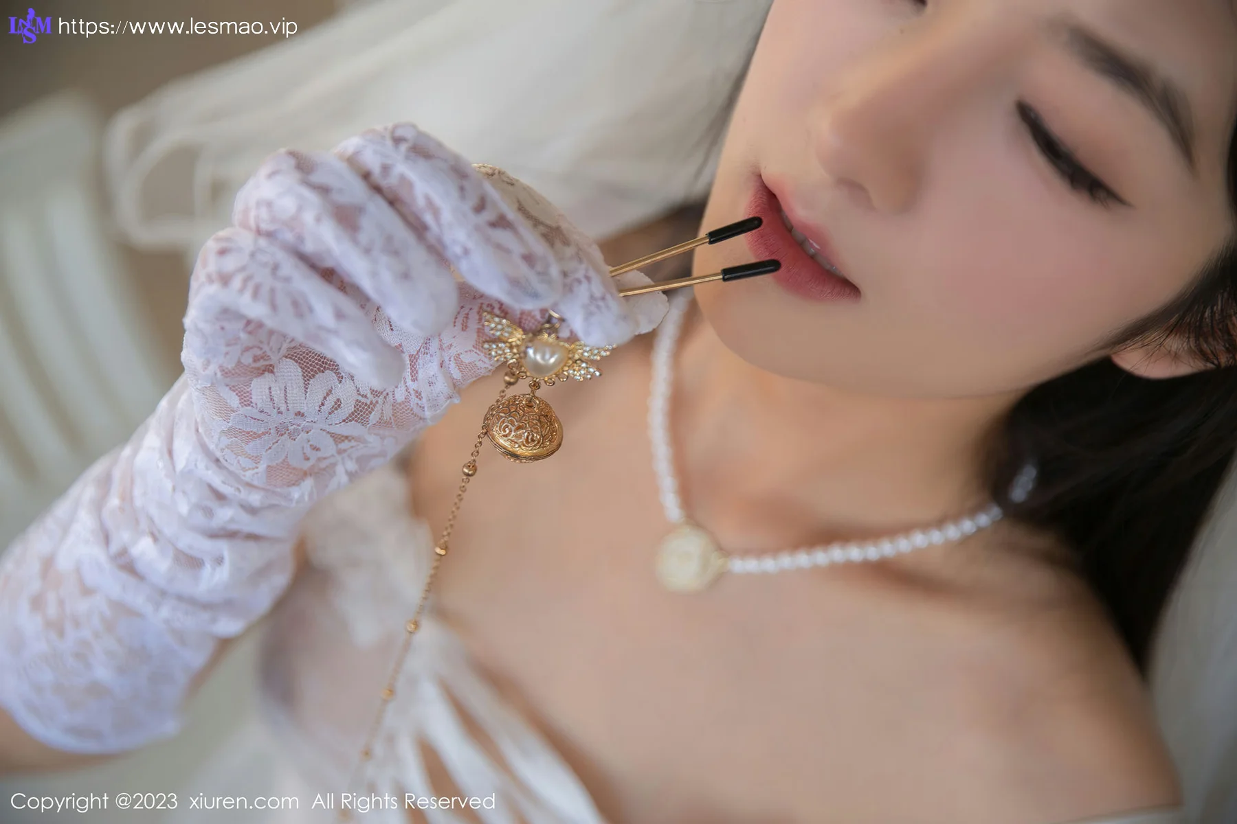 XiuRen 秀人 No.6994 谭小灵 轻透情趣婚纱巴厘岛旅拍33 - 2