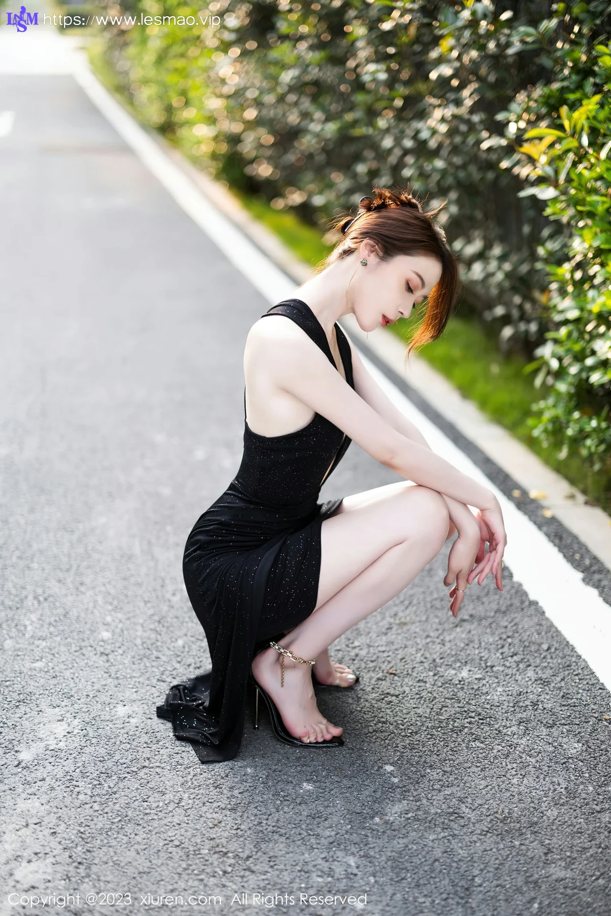 XiuRen 秀人 No.7031 梦心玥 黑色连衣长裙性感写真3 - 6