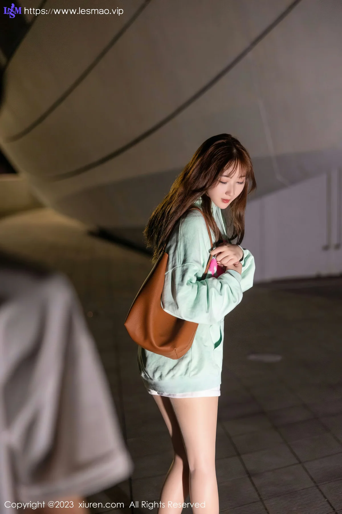 XiuRen 秀人 No.7072 江真真 户外拍摄性感写真2 - 7