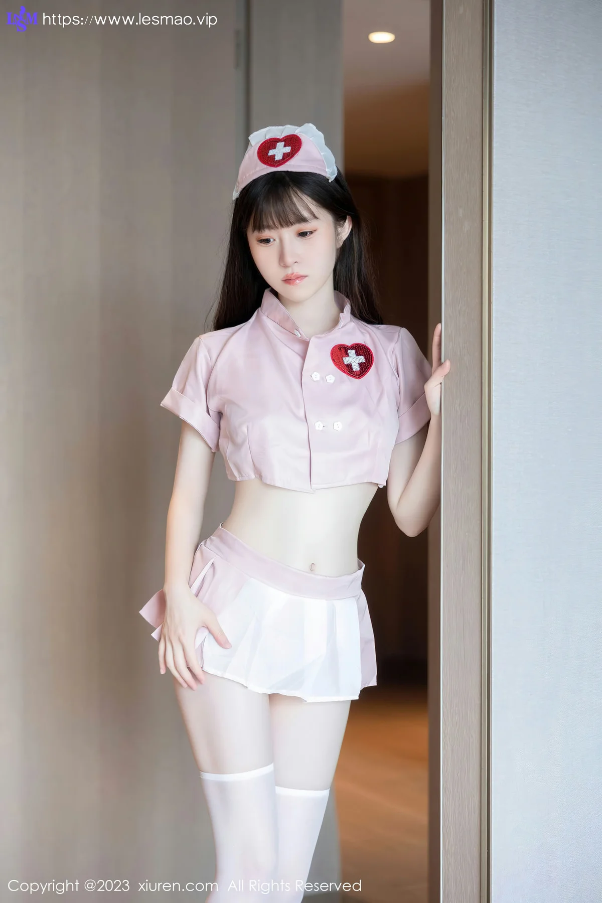 XiuRen 秀人 No.7090 林悠悠 情趣护士性感写真1 - 6