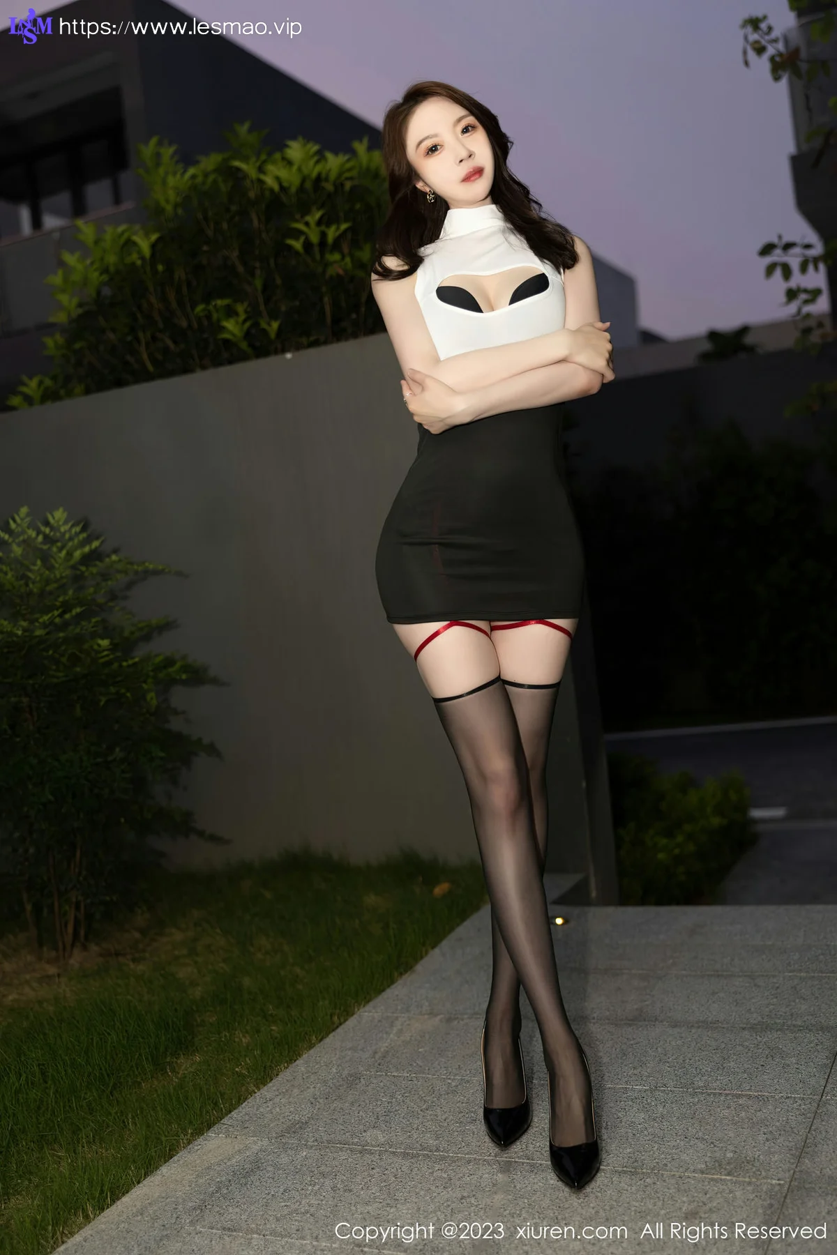 XiuRen 秀人 No.7105 梦心玥 性感短裙性感写真 - 1