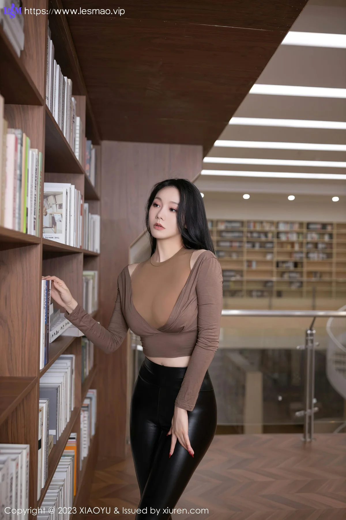 XiuRen 秀人 No.7133 808 安然anran 图书馆场景拍摄性感写真1 - 1