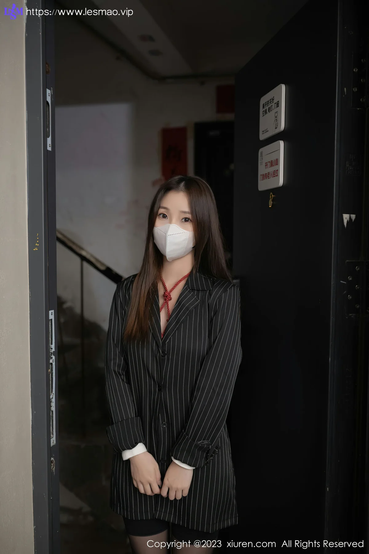 XiuRen 秀人 No.7141 808 杏子Yada 高开叉服饰性感写真111 - 2