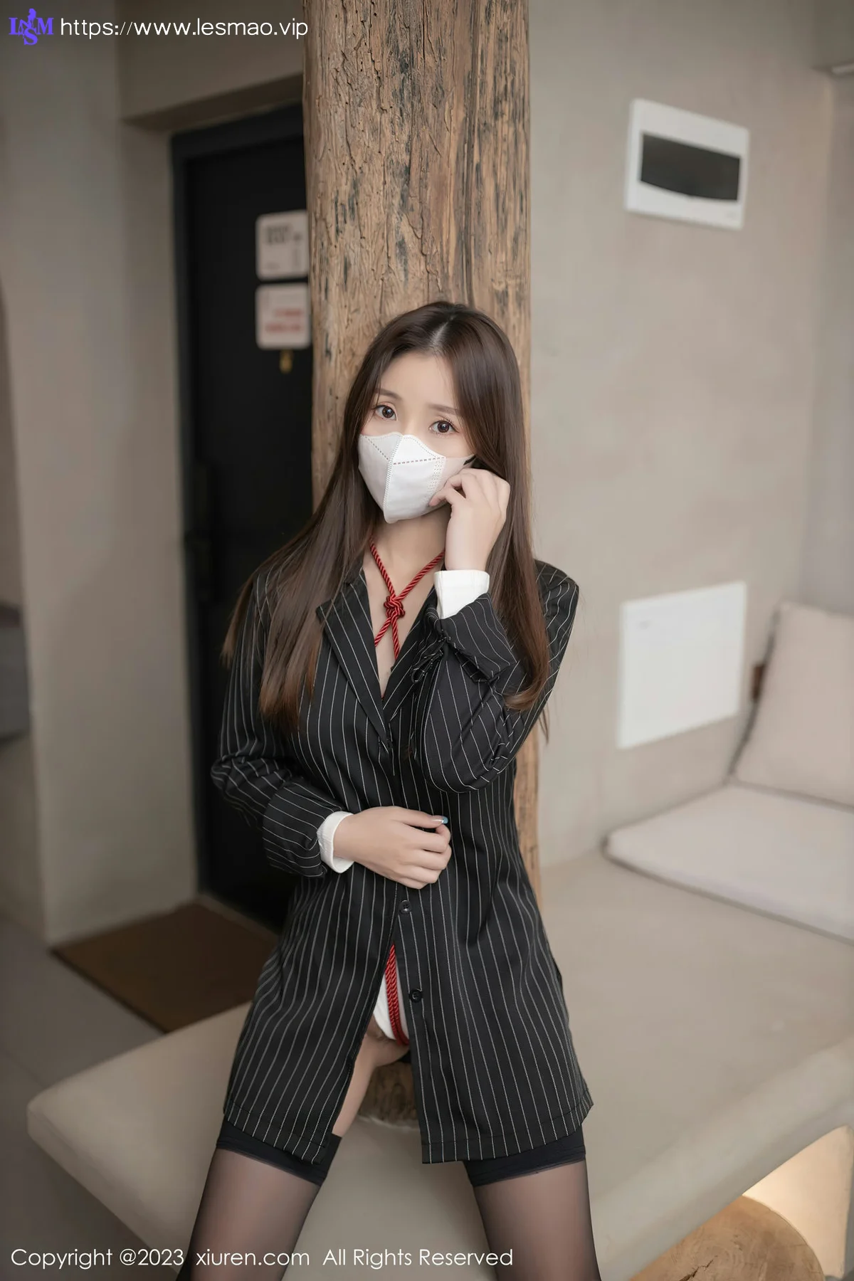 XiuRen 秀人 No.7141 808 杏子Yada 高开叉服饰性感写真111 - 4