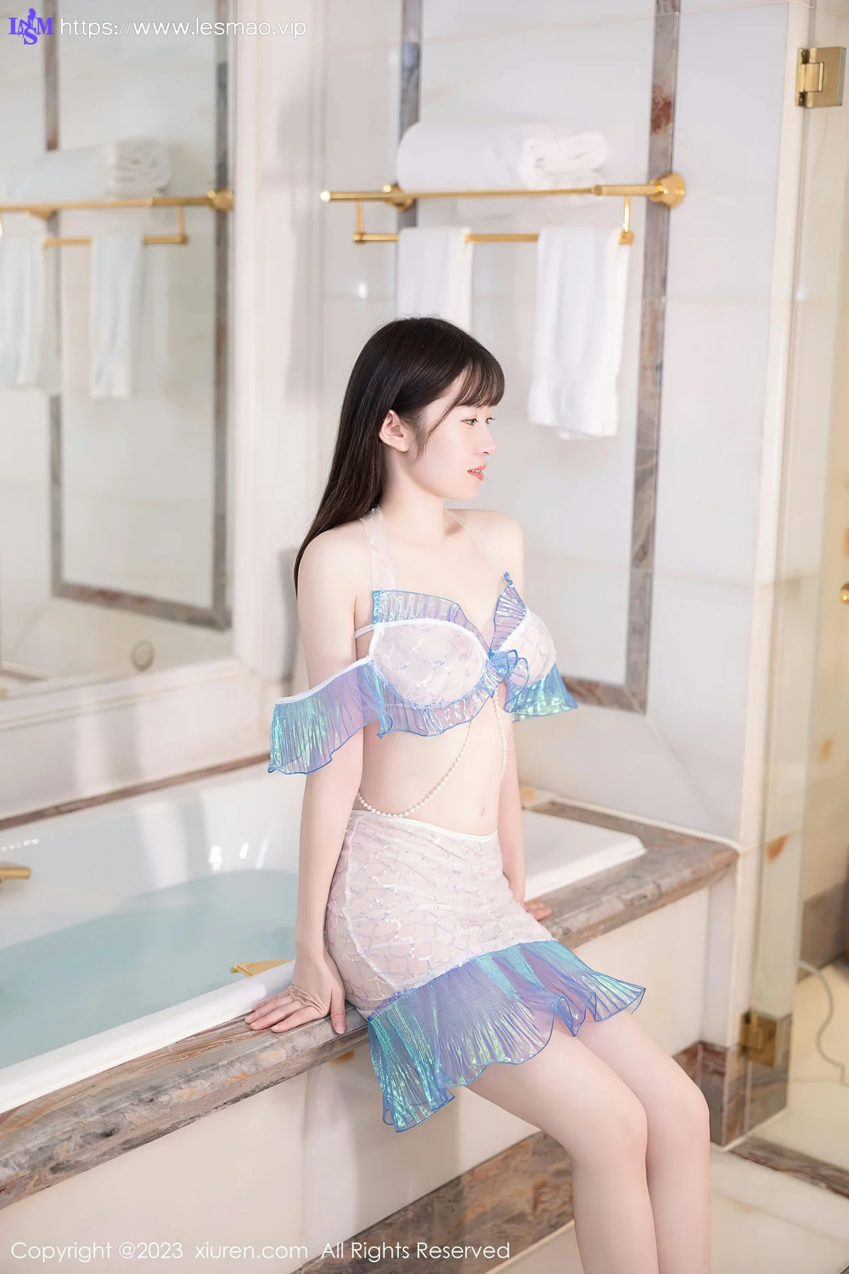 XiuRen 秀人 No.7173  林悠悠 美人鱼装扮性感写真1 - 2
