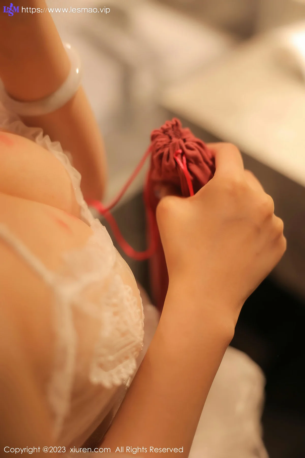 XiuRen 秀人 No.7218  汐汐baby 白色情趣婚纱性感写真1 - 2