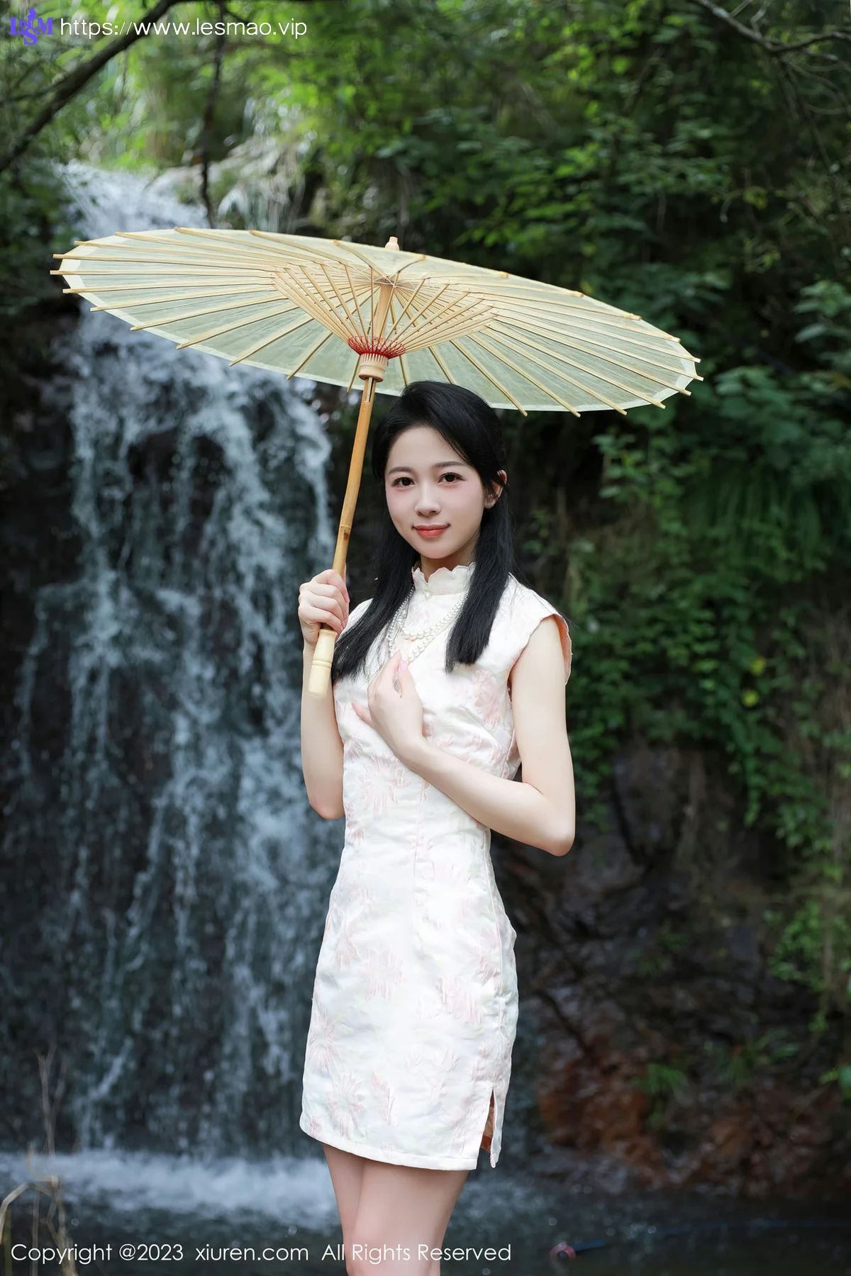 XiuRen 秀人 No.7234  糖豆sisi 户外溪边白色旗袍服饰11 - 4