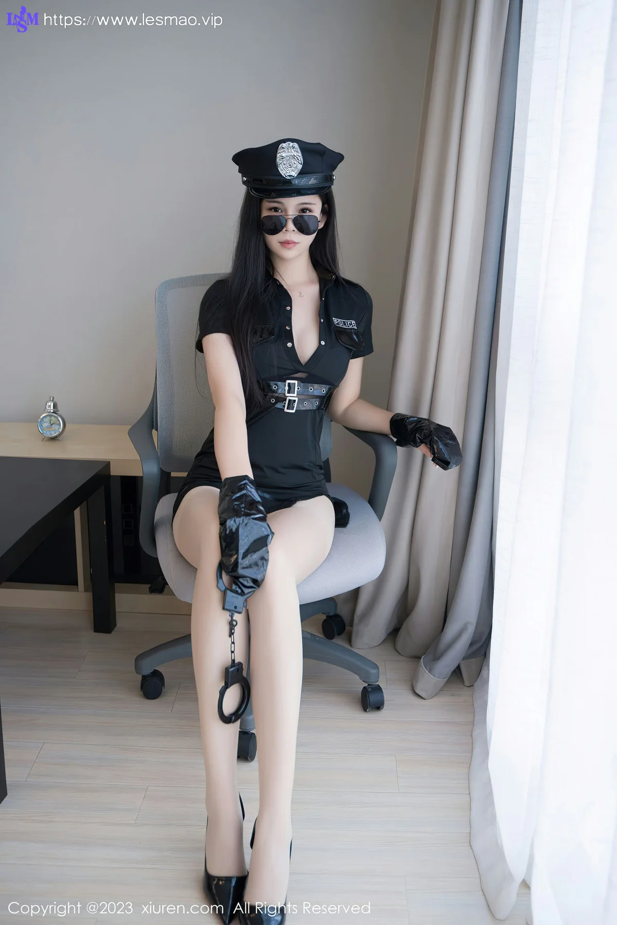 XiuRen 秀人 No.7283  雪糕CiCi 情趣警察制服性感写真3 - 3