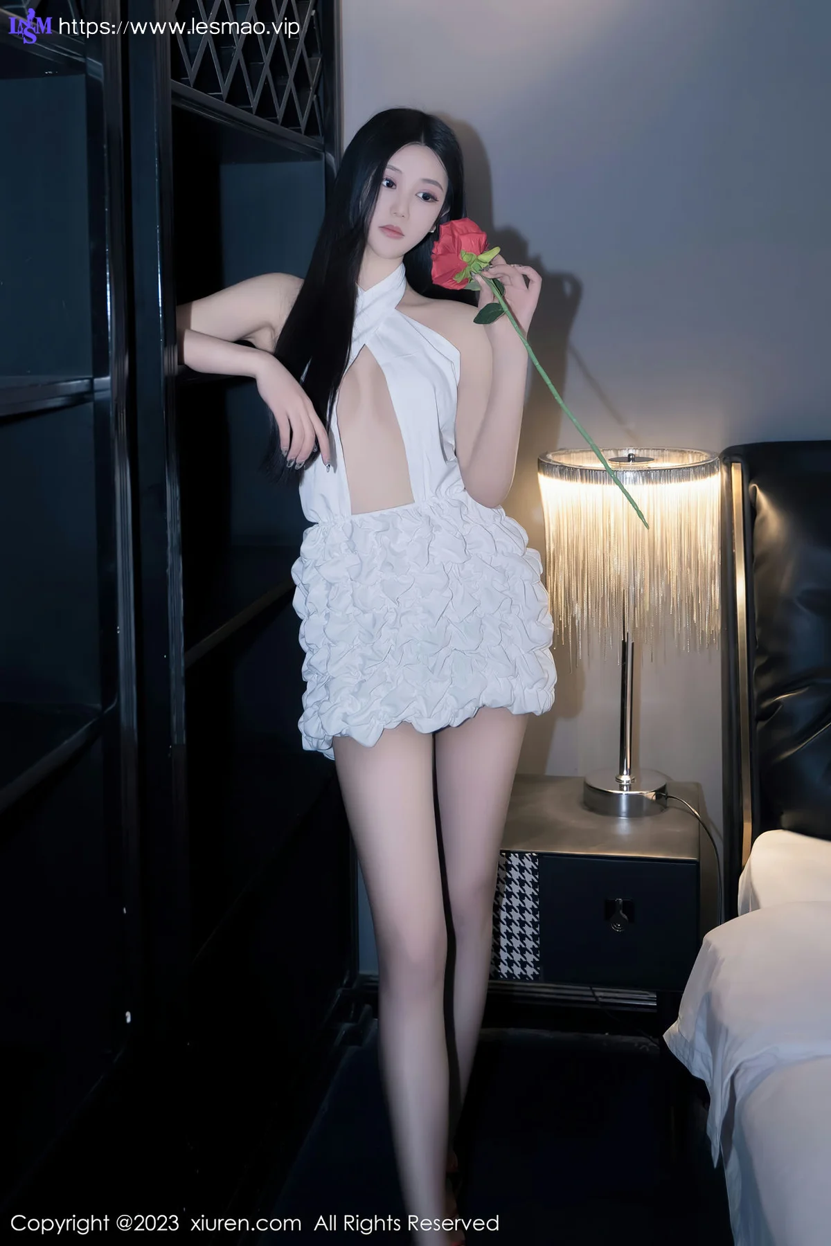 XiuRen 秀人 No.7319  桐桐 剔透雪峰性感写真 - 10