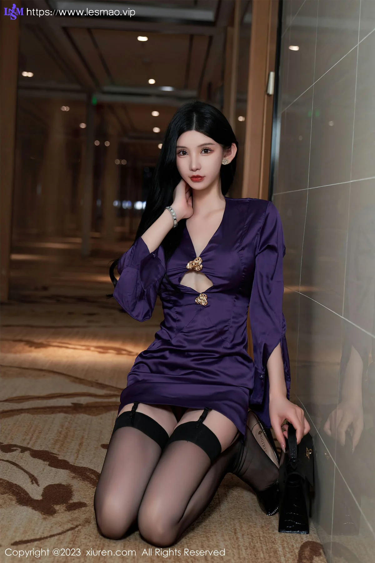 XiuRen 秀人 No.7398  周于希Sally 主题《老公说，紫色很有韵味》厦门旅拍11 - 7