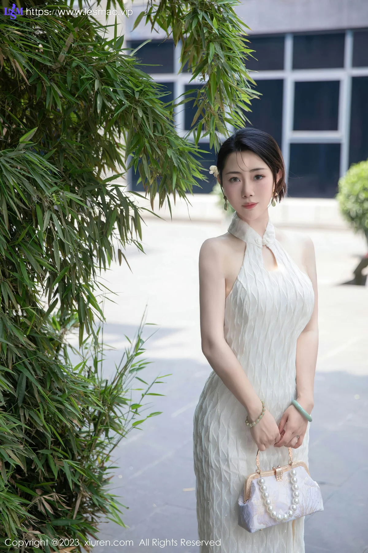 XiuRen 秀人 No.7435  严利娅Yuliya 白色旗袍性感写真 - 6