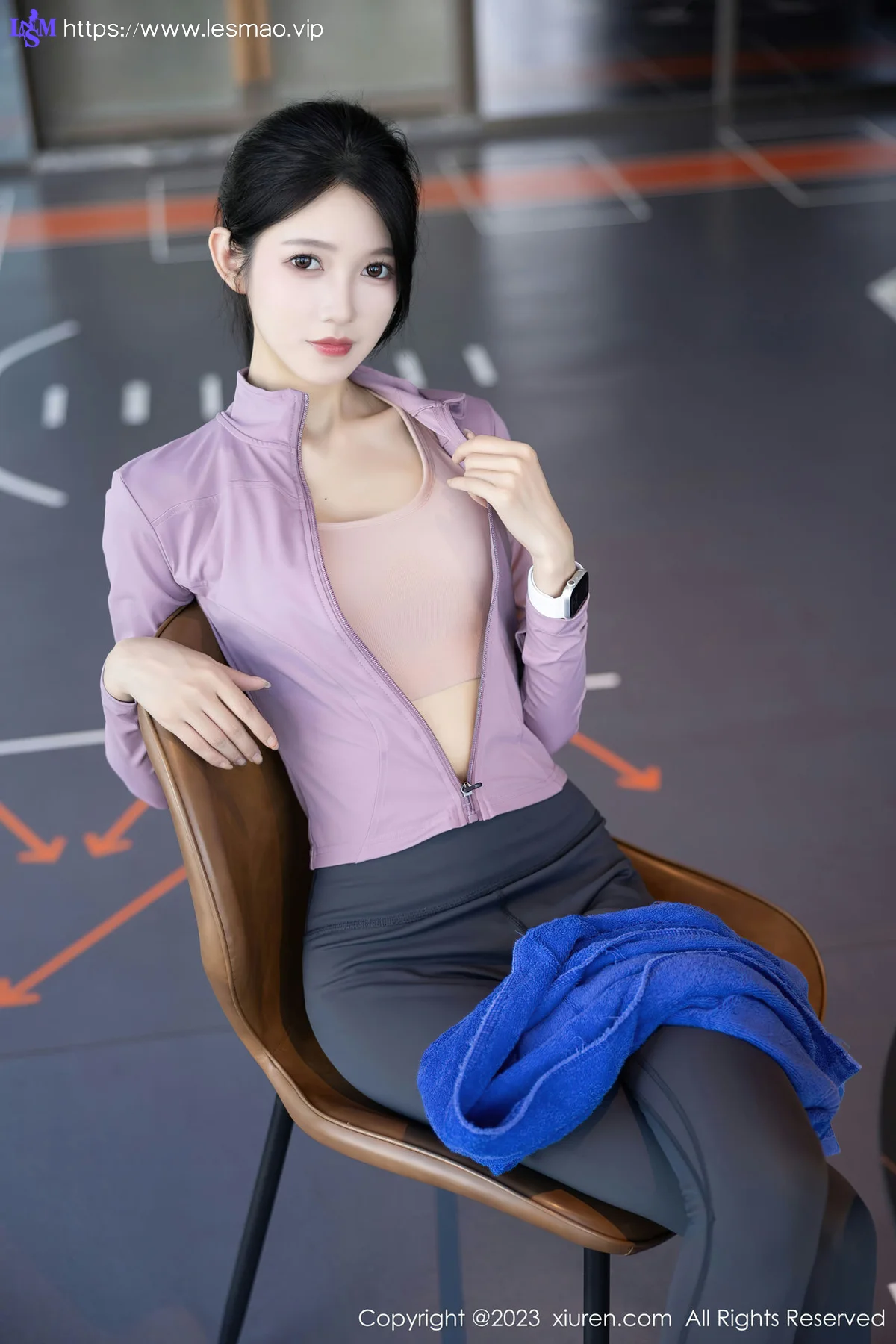 XiuRen 秀人 No.7438 程程程- 健身场所场景性感写真1 - 2