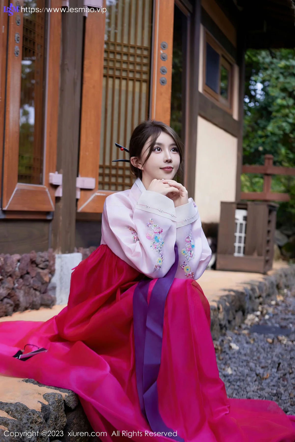 XiuRen 秀人 No.7522  tina_甜仔  红色打长今服饰济州岛旅拍33 - 7