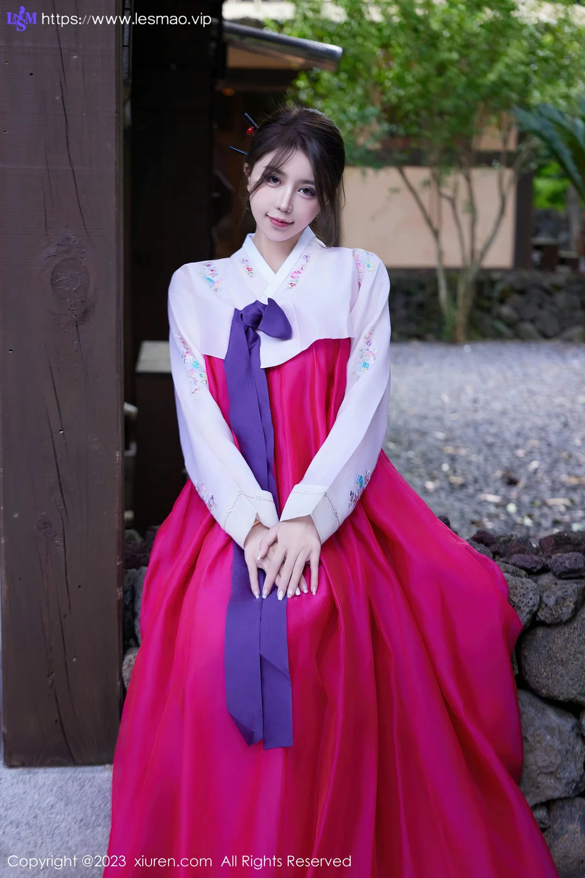 XiuRen 秀人 No.7522  tina_甜仔  红色打长今服饰济州岛旅拍33 - 7