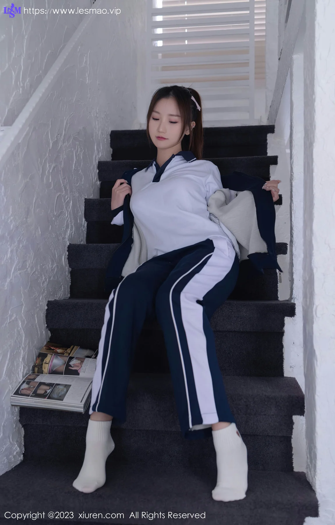 XiuRen 秀人 No.7528  杏子Yada 普蓝色学妹制服日本旅拍3 - 9