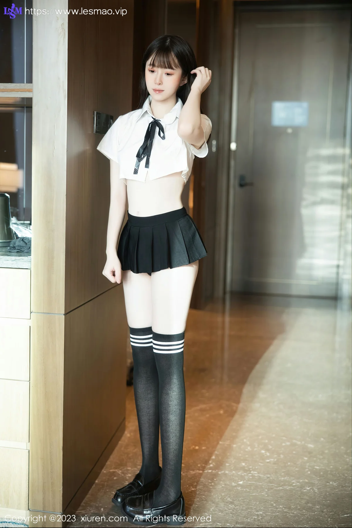 XiuRen 秀人 No.7534  林悠悠 黑色长筒袜性感写真3 - 8