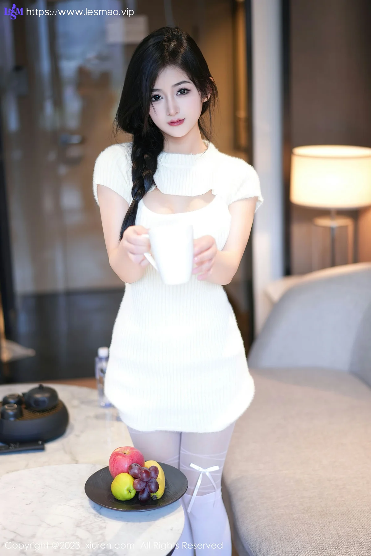 XiuRen 秀人 No.7541  谭小灵 诱人白色丝袜性感写真1 - 4