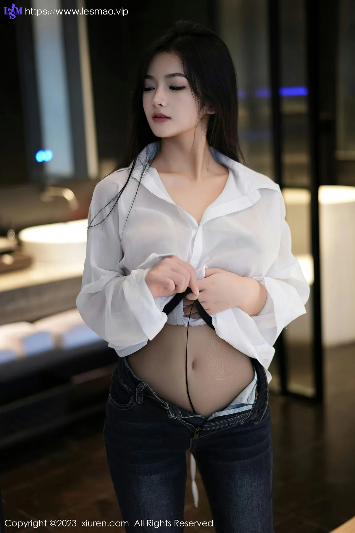 XiuRen 秀人 No.7645  谭小灵 简约牛仔裤性感写真11 - 10
