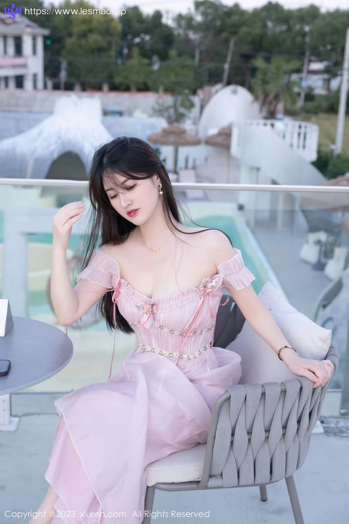 XiuRen 秀人 No.7666  诗诗kiki 魅惑灰丝性感写真1 - 3