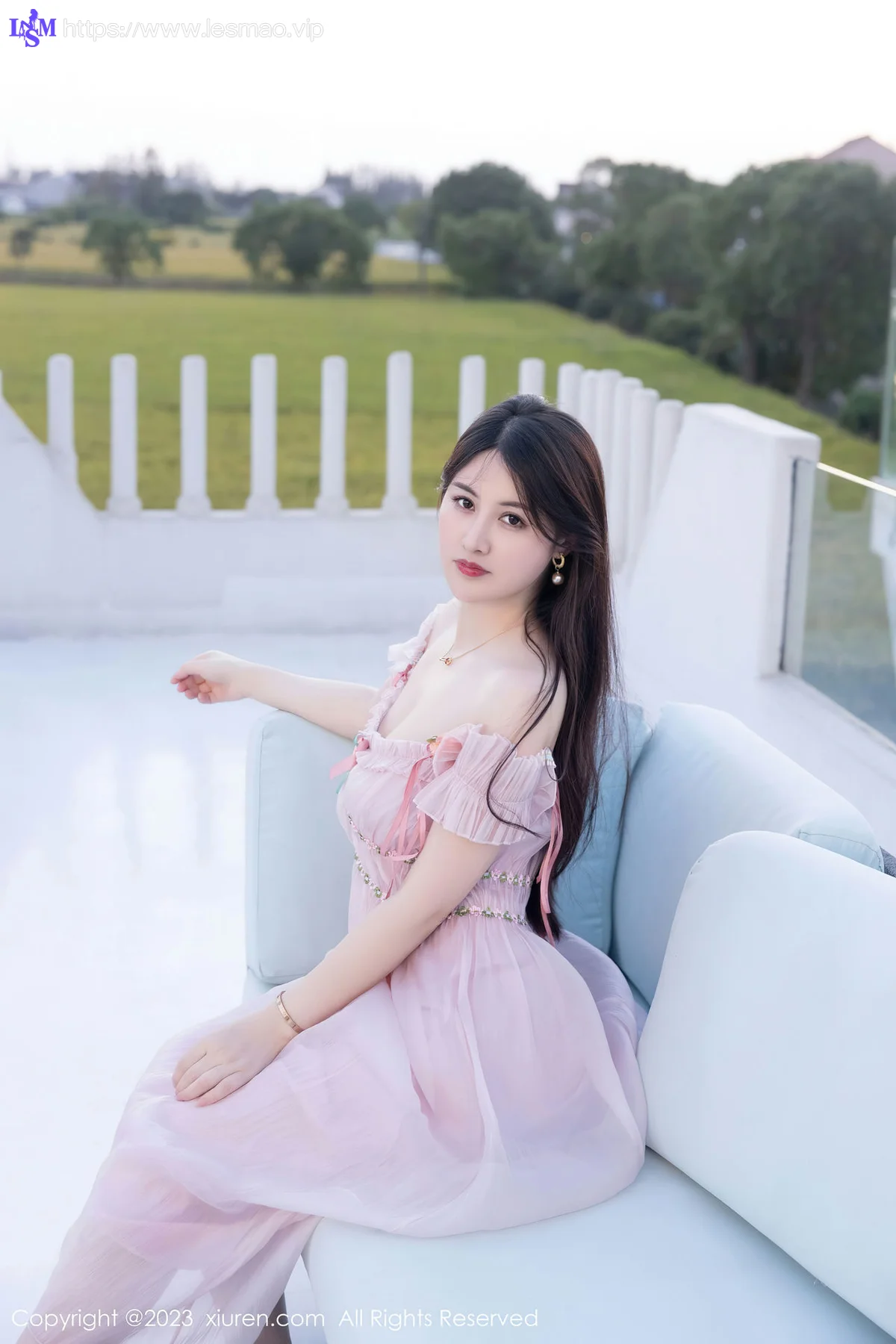 XiuRen 秀人 No.7666  诗诗kiki 魅惑灰丝性感写真1 - 1