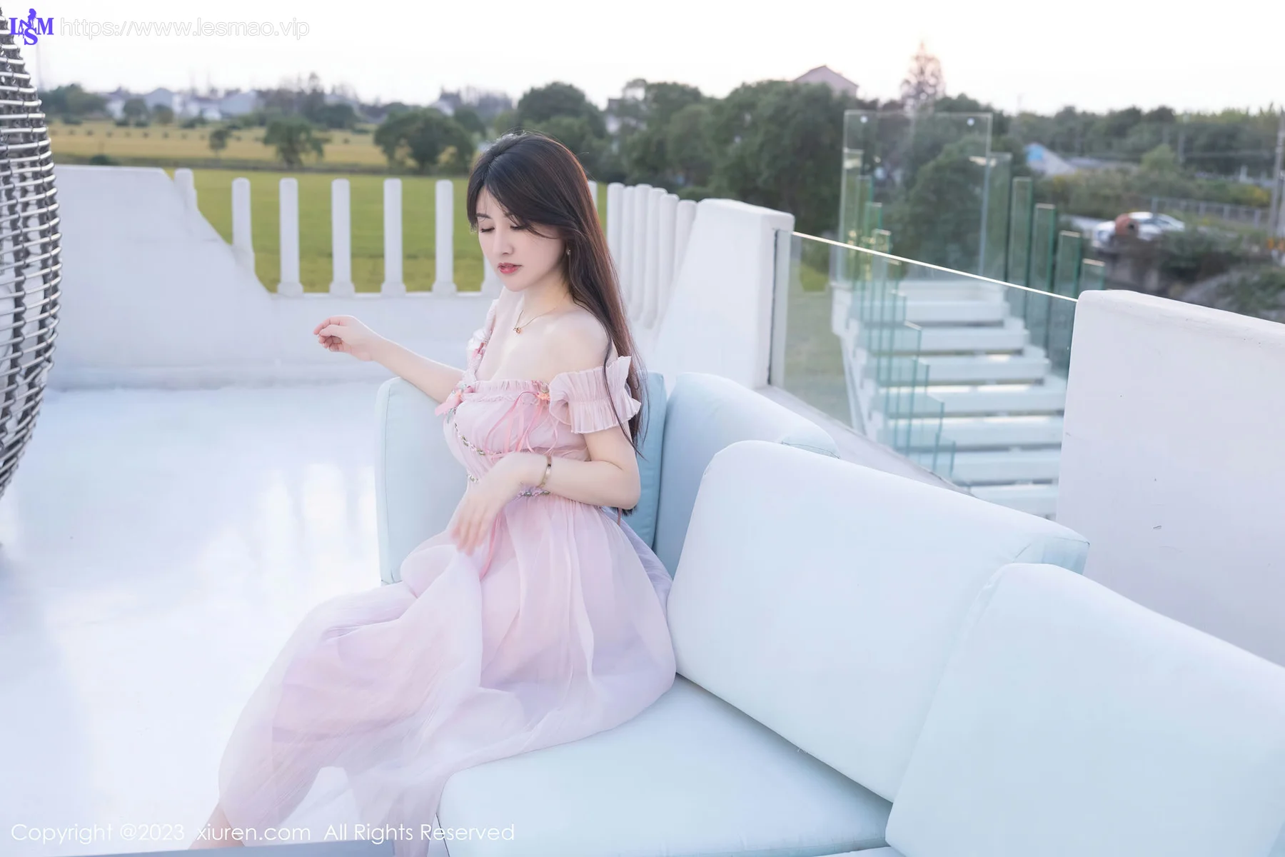 XiuRen 秀人 No.7666  诗诗kiki 魅惑灰丝性感写真1 - 2