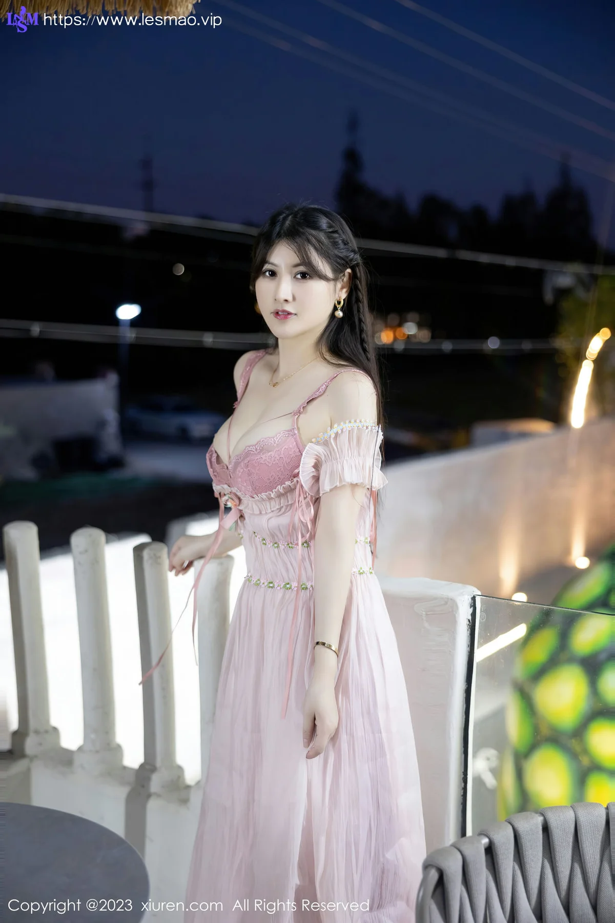 XiuRen 秀人 No.7666  诗诗kiki 魅惑灰丝性感写真1 - 8
