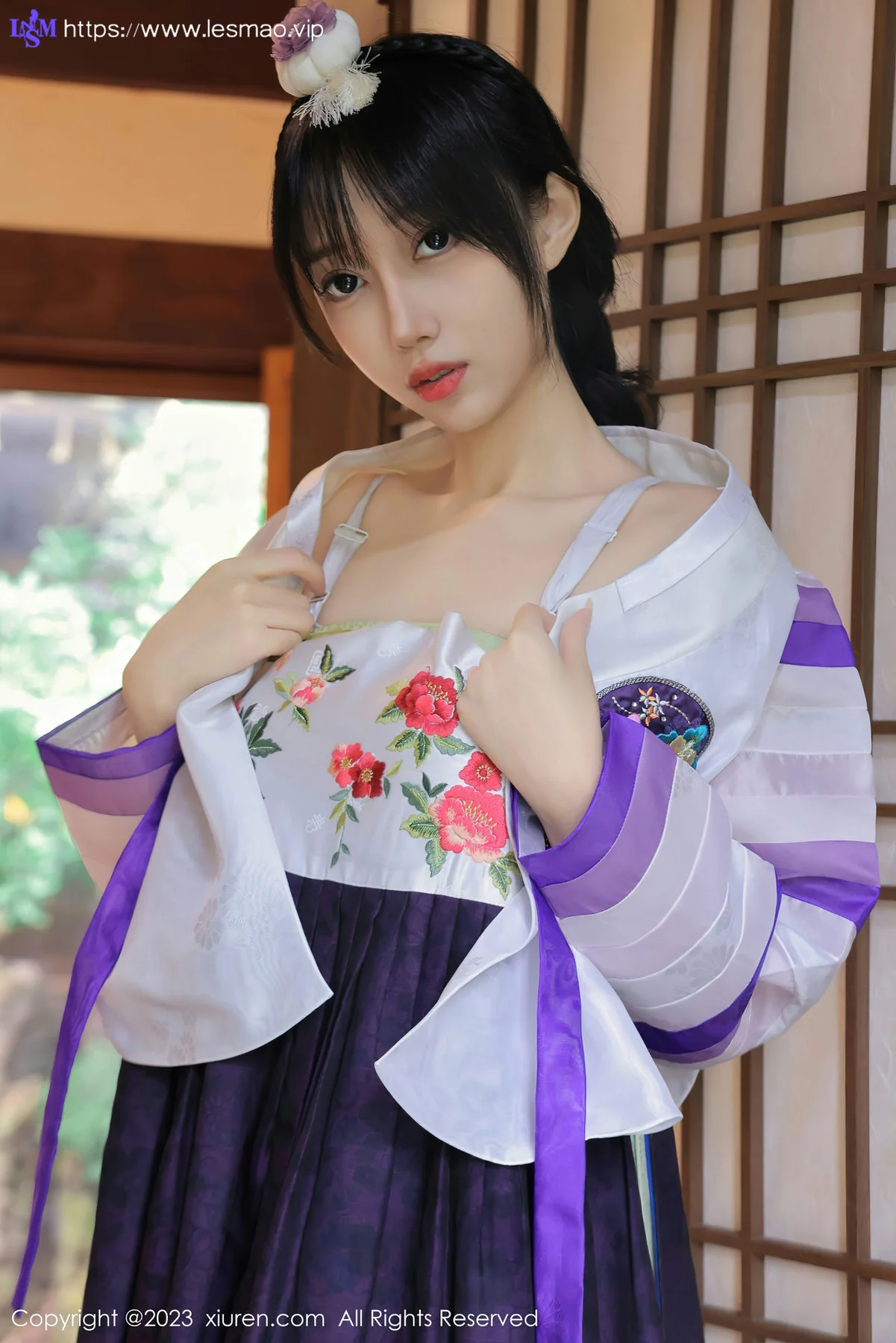 XiuRen 秀人 No.7677  玥儿玥er 大长今服饰济州岛旅拍 - 2