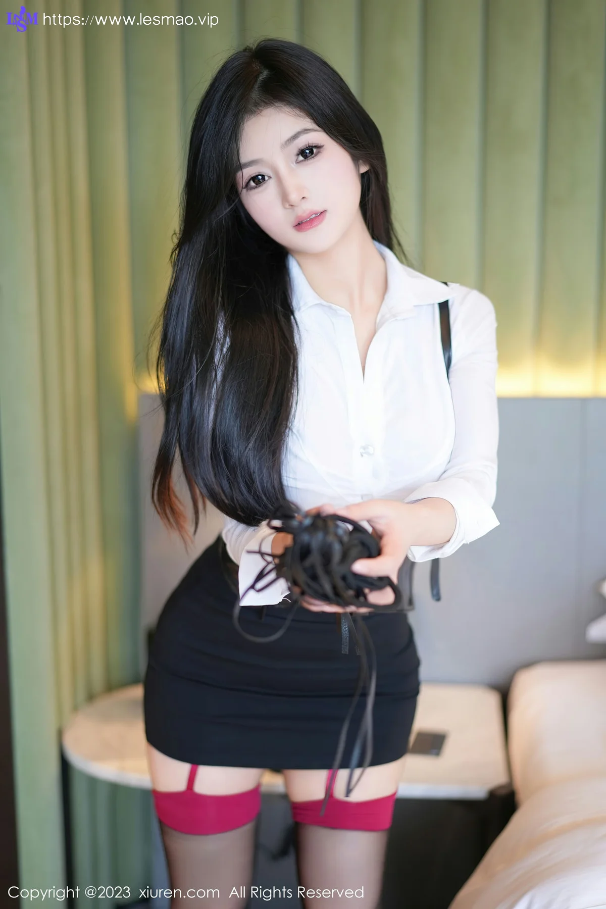 XiuRen 秀人 No.7678  谭小灵 黑色短裙性感写真1 - 7