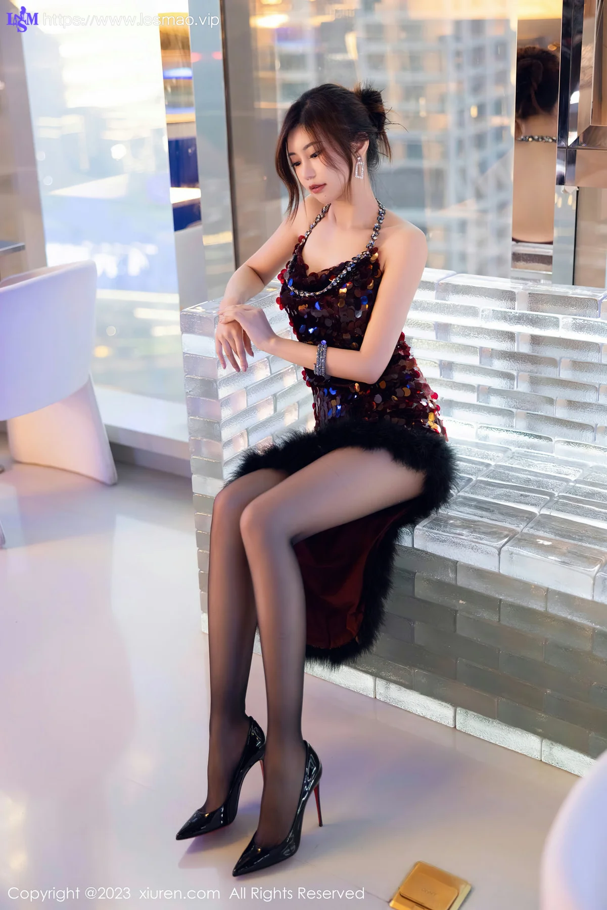 XiuRen 秀人 No.7679  绮里嘉ula 魅惑黑丝性感写真1 - 10