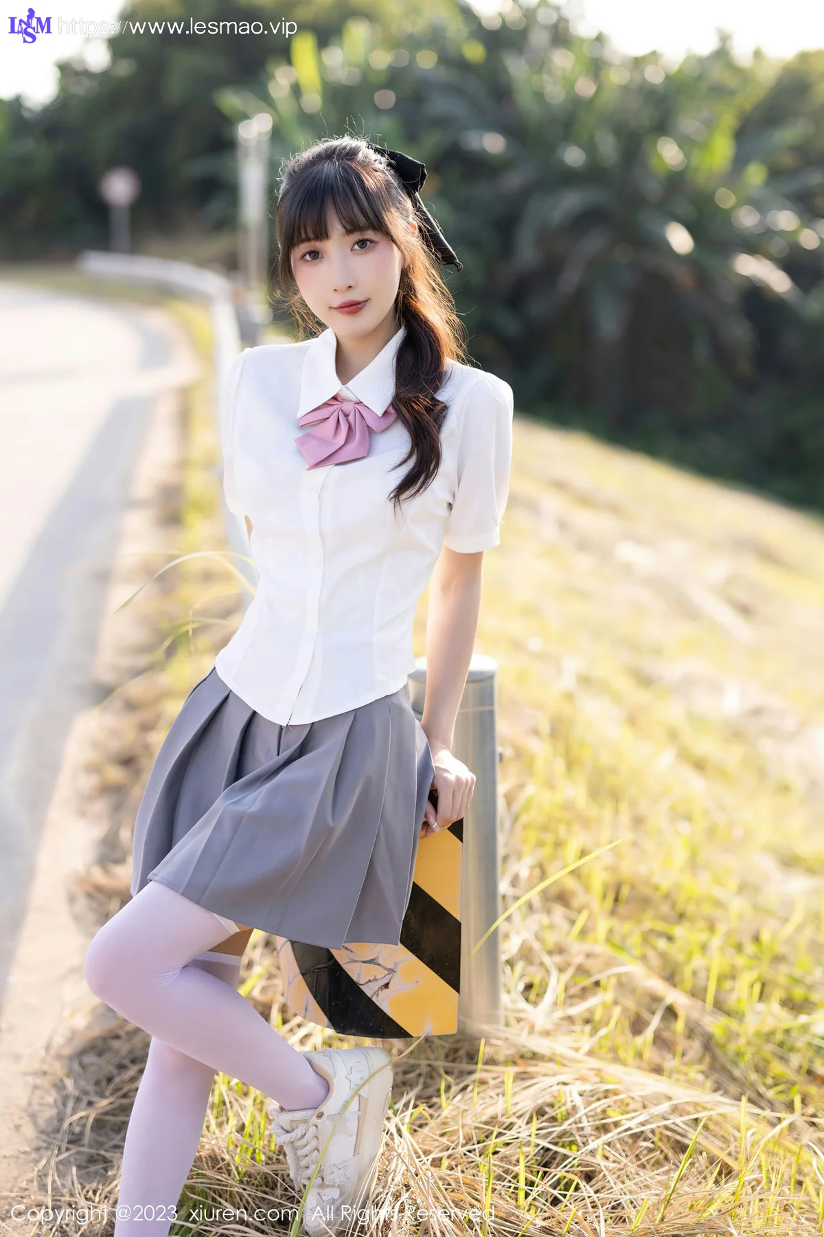 XiuRen 秀人 No.7771  林星阑 灰色短裙性感写真1 - 3