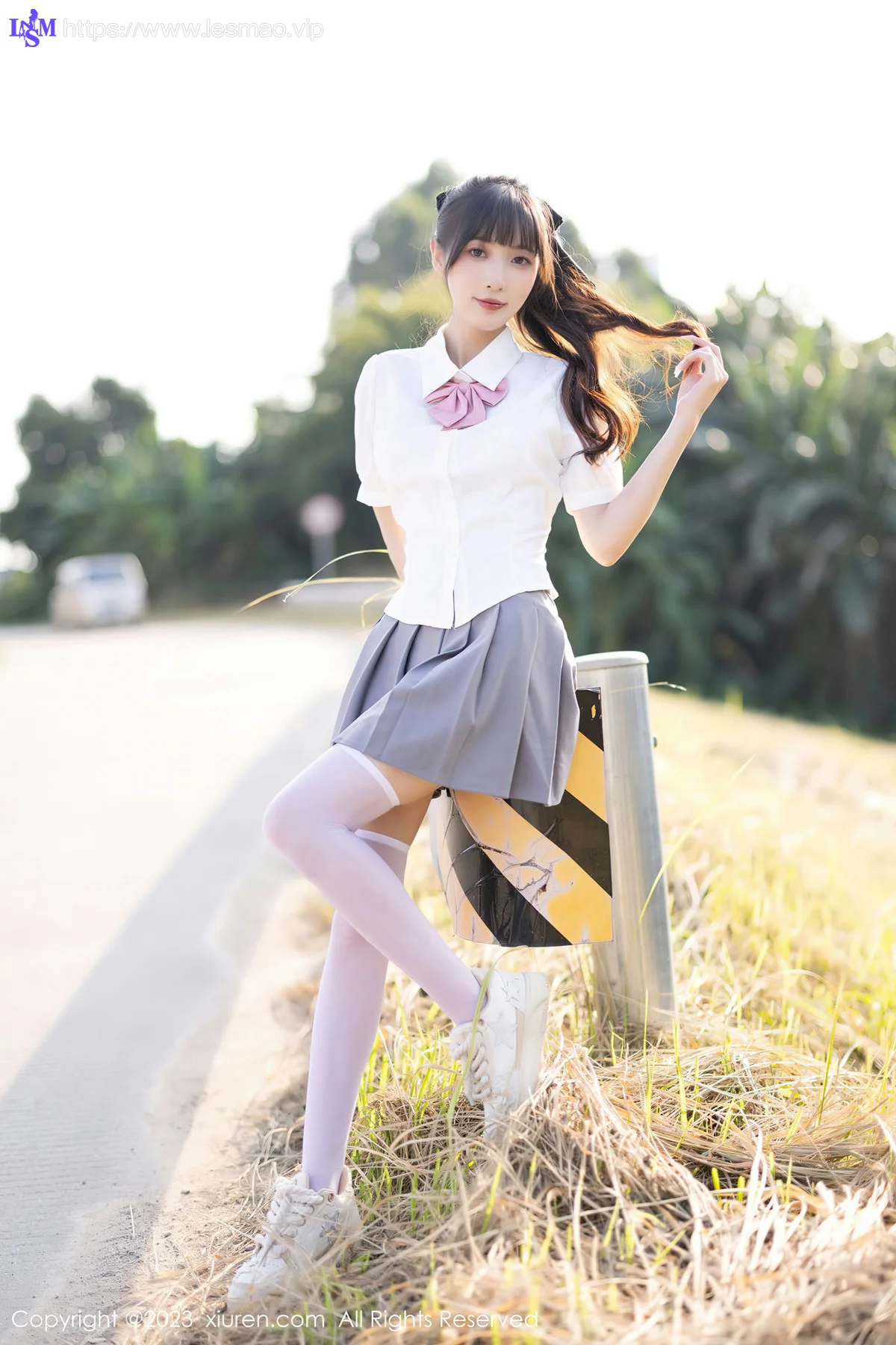 XiuRen 秀人 No.7771  林星阑 灰色短裙性感写真1 - 4