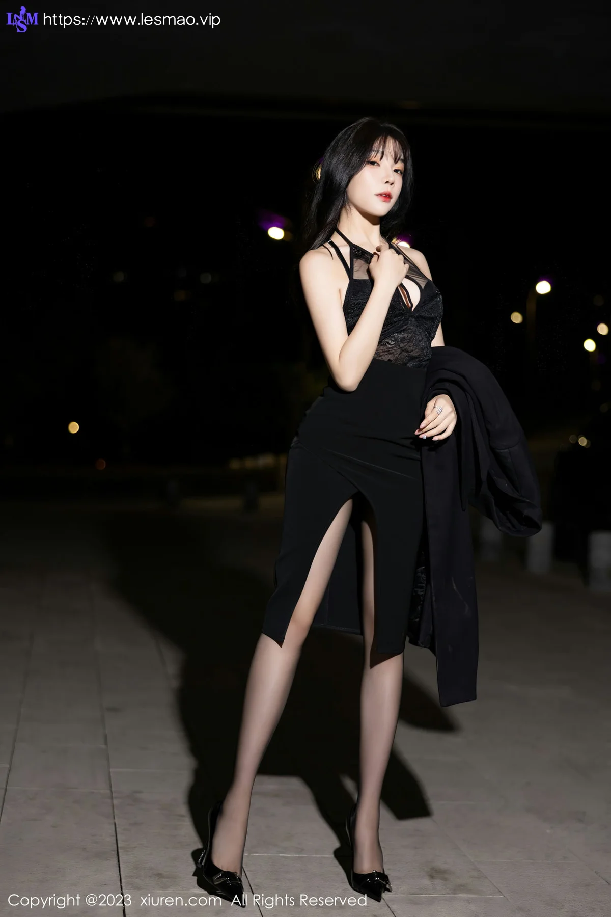 XiuRen 秀人 No.7820  徐莉芝Booty 性感爆乳私房套图111 - 2