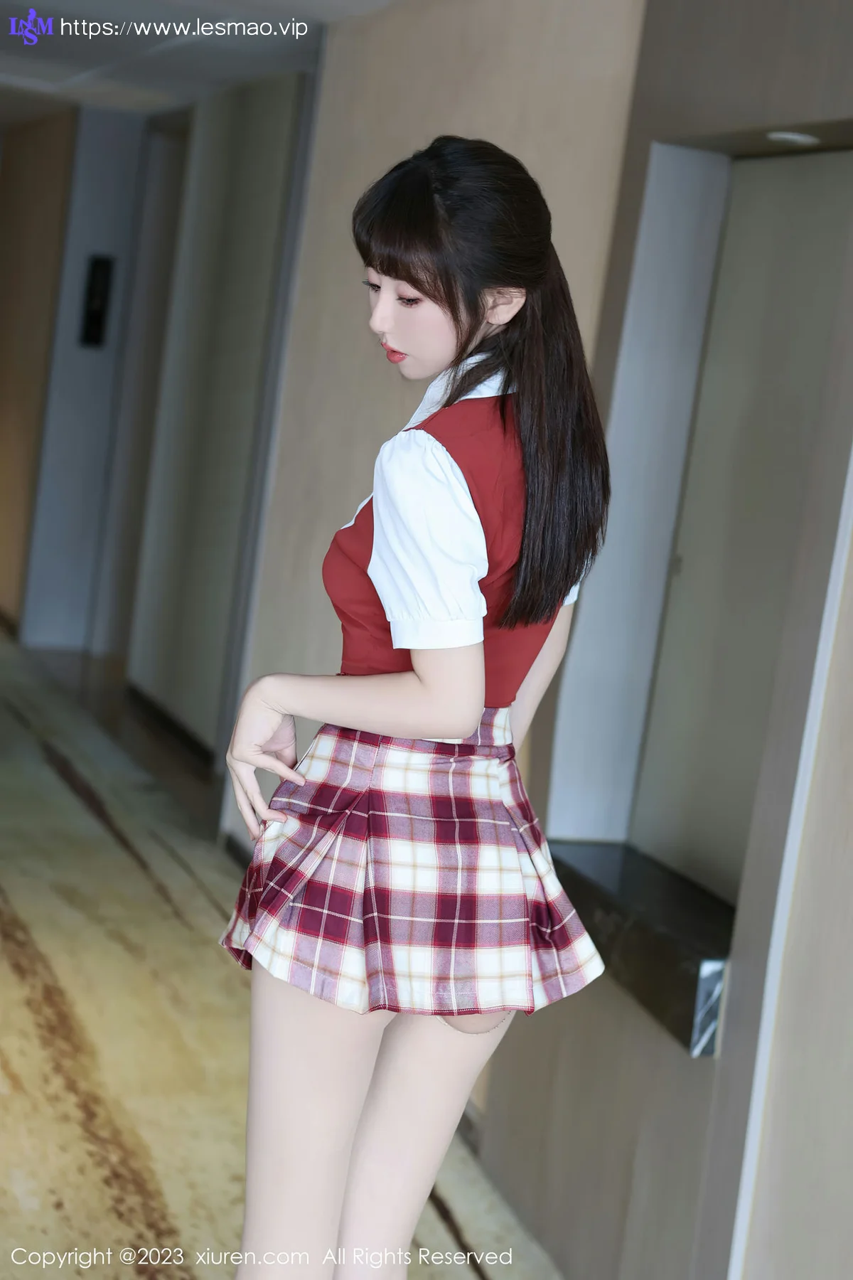 XiuRen 秀人 No.7851  金tiao 红色轻透内衣性感写真22 - 8