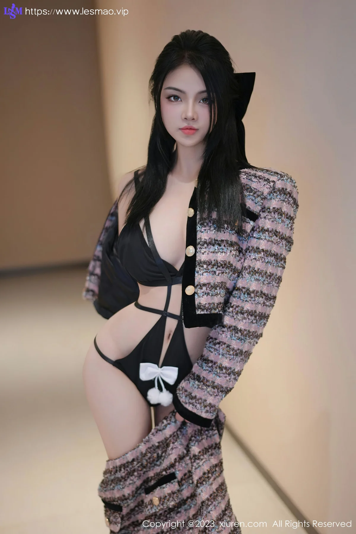 XiuRen 秀人 No.7877  媛宝儿boa 新人爆乳翘臀性感写真 - 1
