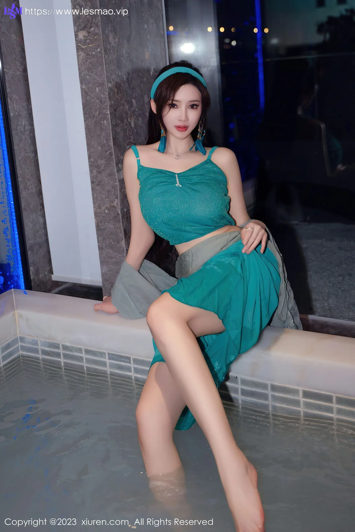 XiuRen 秀人 No.7886  Carol周妍希 温泉主题拍摄性感写真 - 2